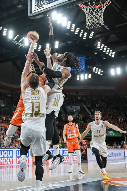 员则能更放 员则能更放