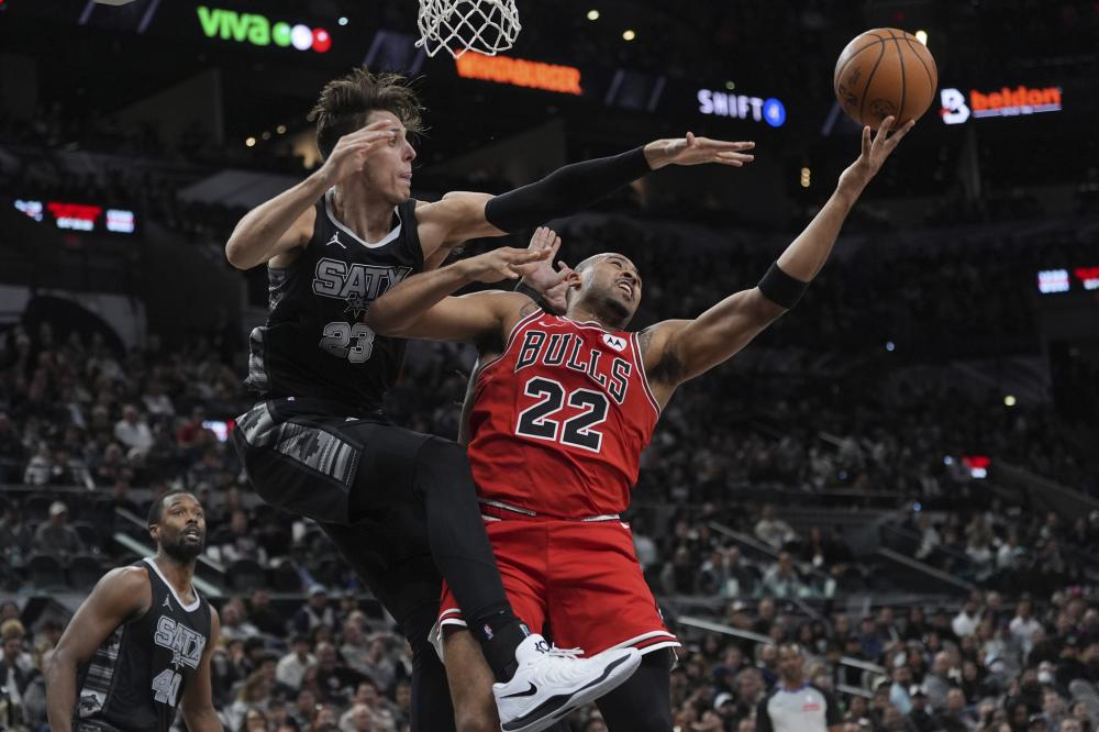 表现抢眼 表现抢眼