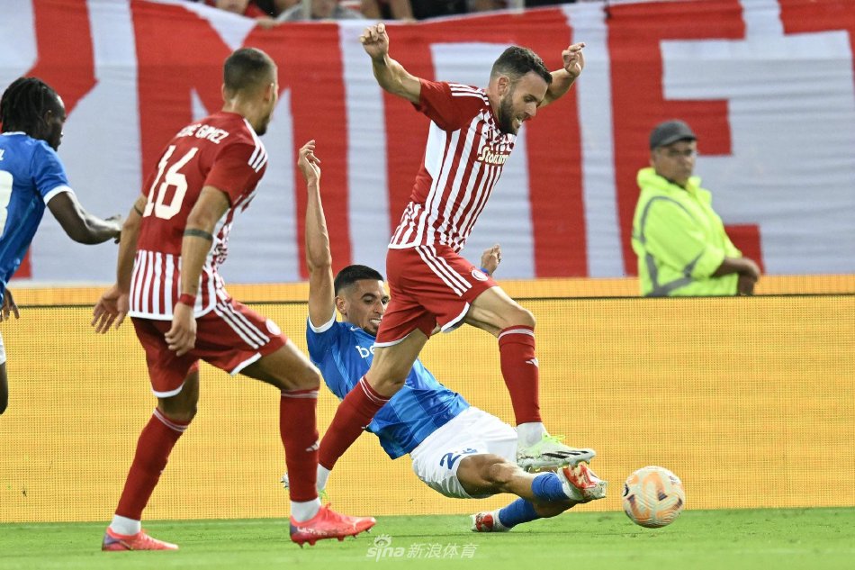 展现出强劲 展现出强劲