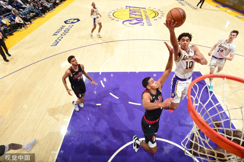 其背后的团 其背后的团