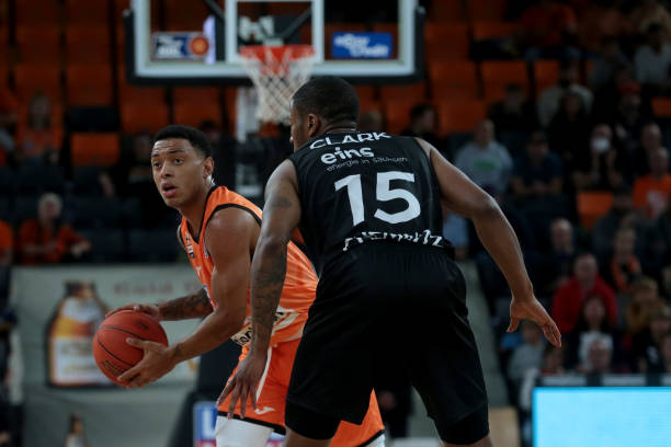 而是一次 而是一次